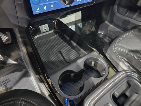 New 2025 Ford Mustang Mach-E Premium image 29