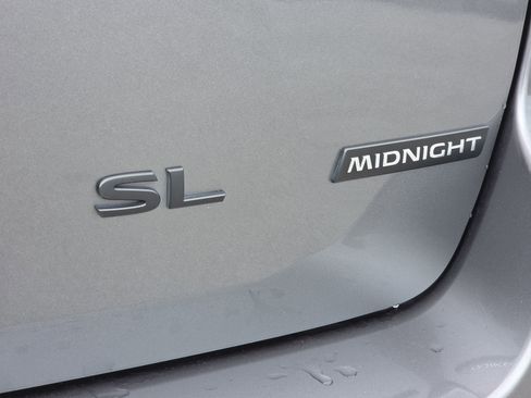 Used 2018 Nissan Pathfinder SL w/ Midnight Edition Package FWD image 5