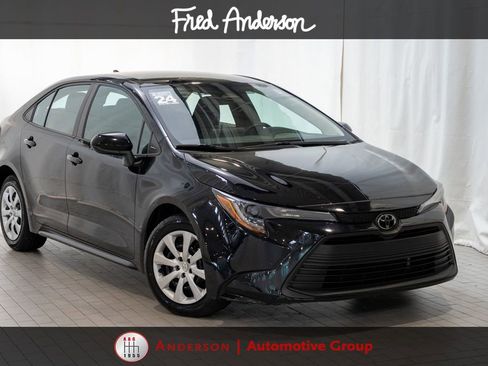 Used 2024 Toyota Corolla LE FWD image 1