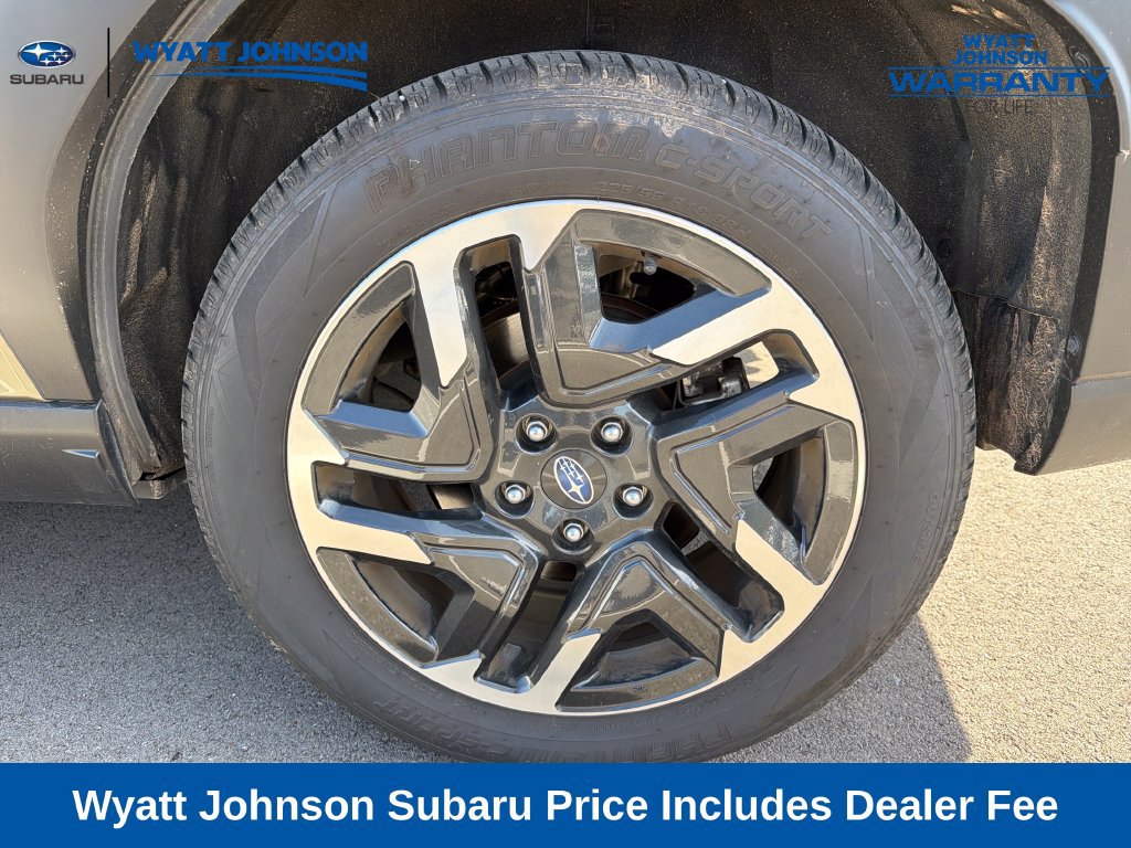 Used 2025 Subaru Forester Limited AWD/4WD image 6