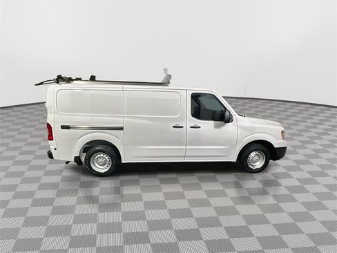 Used 2021 Nissan NV 1500 S image 9