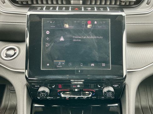 Used 2024 Jeep Grand Cherokee L Altitude image 35