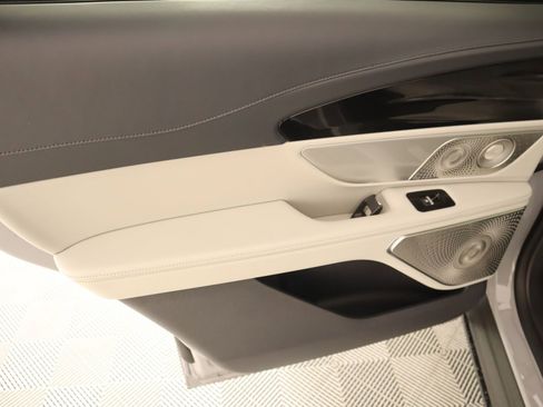 New 2026 Lincoln Nautilus Reserve AWD/4WD image 17
