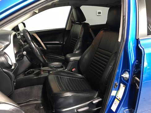 Used 2018 Toyota RAV4 XLE FWD image 11