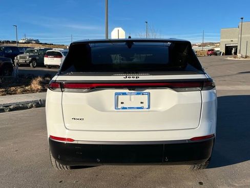 Used 2025 Jeep Wagoneer S Limited image 4