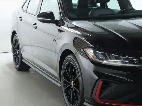 Certified 2025 Volkswagen Jetta GLI Autobahn image 8