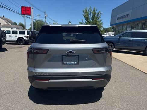 Used 2026 Chevrolet Equinox LT AWD/4WD image 7