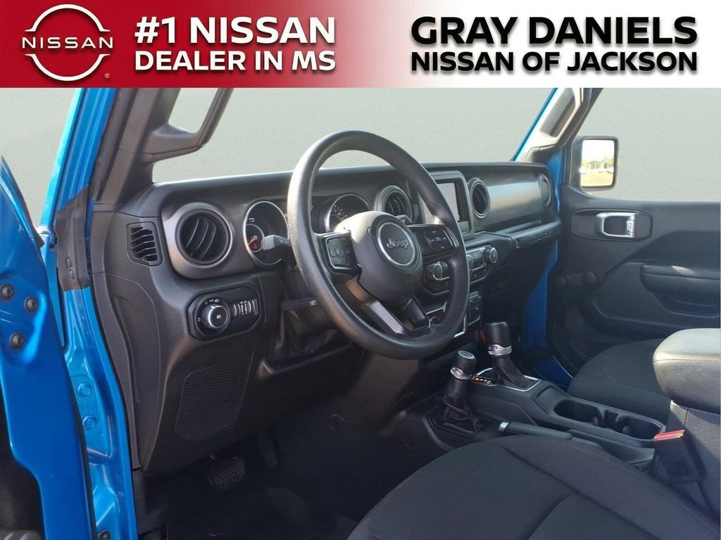 Used 2022 Jeep Wrangler Unlimited Sport AWD/4WD image 10
