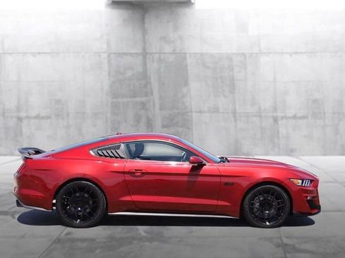 Used 2017 Ford Mustang GT Premium RWD image 5