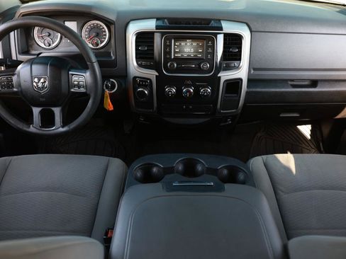 Used 2017 RAM 1500 Classic SLT image 21