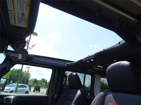 New 2025 Jeep Wrangler Unlimited Rubicon image 26