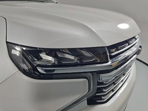 Used 2021 Chevrolet Tahoe Premier w/ Premium Package image 11