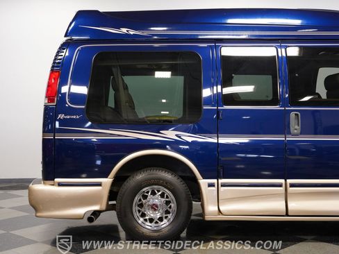 Used 2001 Chevrolet Express 1500 w/ Preferred Equipment Group 3 image 30