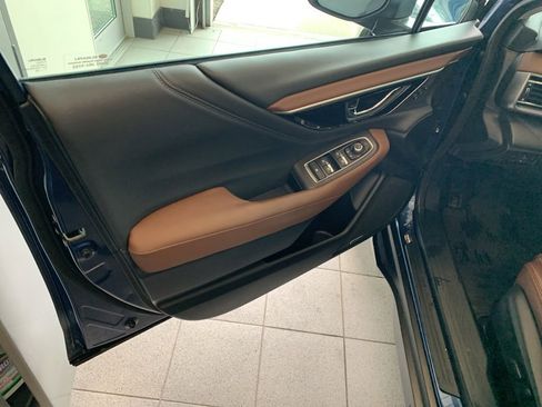 Used 2020 Subaru Outback Touring XT AWD/4WD image 4