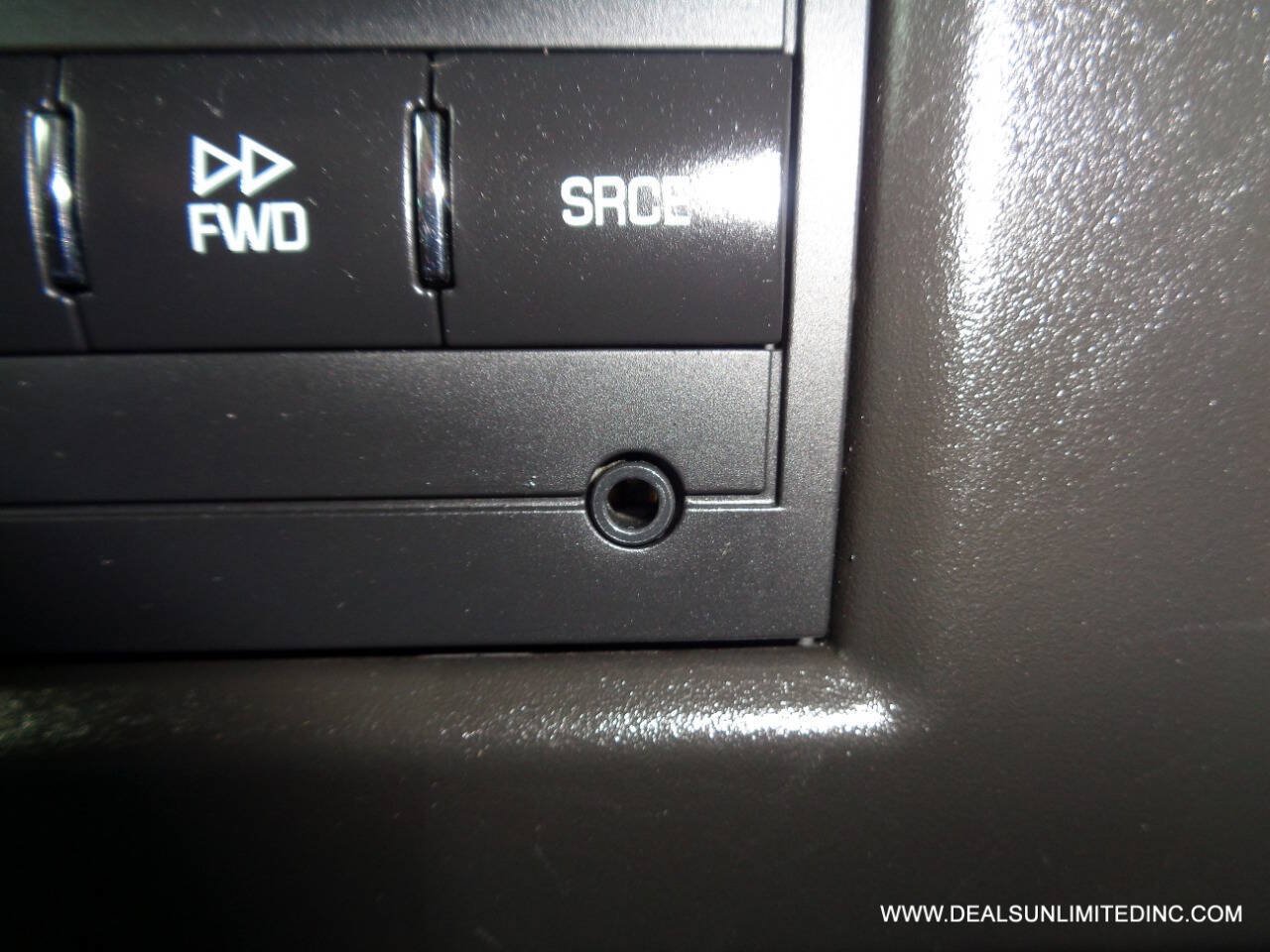 Used 2020 GMC Savana 2500 w/ Driver Convenience Package RWD image 13