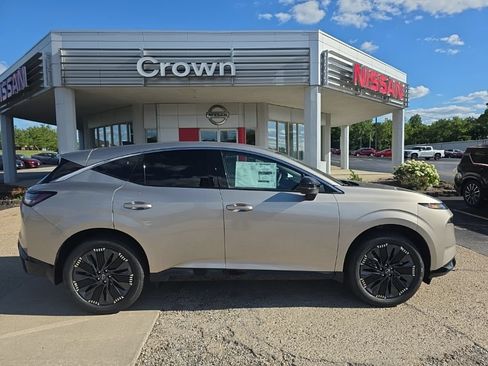 New 2026 Nissan Murano Platinum w/ Cargo Package AWD/4WD image 2