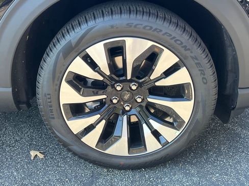 New 2026 Ford Explorer Platinum w/ LUX Leather Package image 13