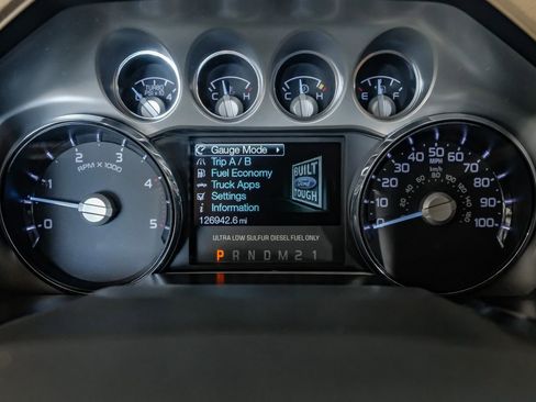 Used 2015 Ford F350 Lariat w/ Lariat Interior Package image 18