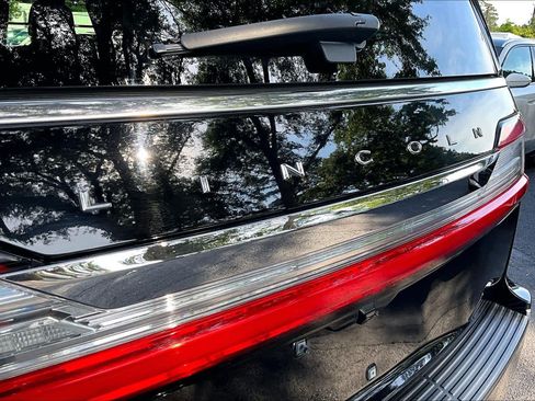 Used 2019 Lincoln Navigator Reserve AWD/4WD image 31