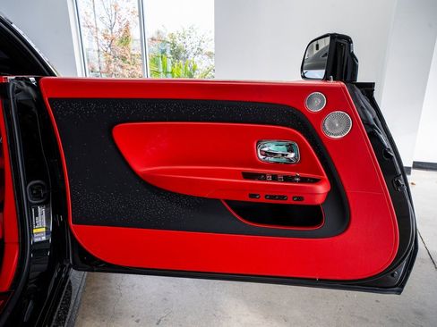 Used 2024 Rolls-Royce Spectre w/ Spectre Launch Package image 39