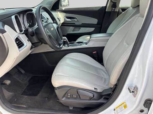 Used 2011 Chevrolet Equinox LS FWD image 10