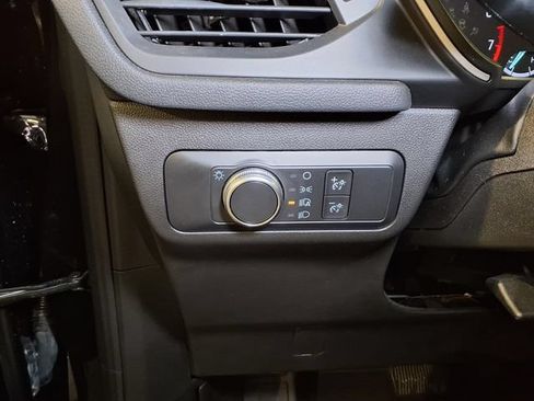 Used 2021 Ford Escape SE FWD image 17