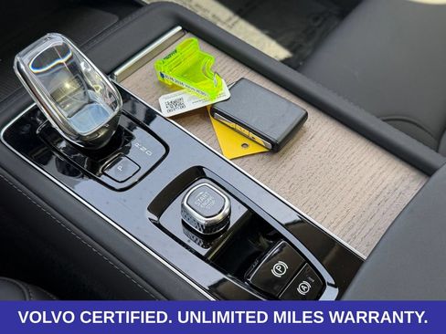 Certified 2026 Volvo XC90 B6 Plus AWD/4WD image 21