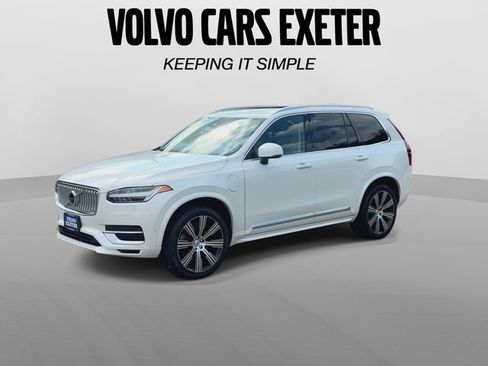 Certified 2025 Volvo XC90 T8 Plus w/ Protection Package AWD/4WD image 4