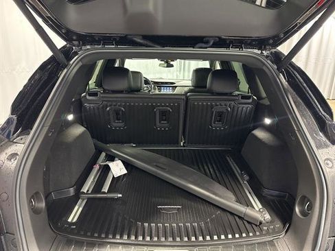 Used 2022 Cadillac XT5 Premium Luxury w/ LPO, Radiant Package image 11