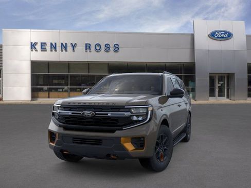 New 2026 Ford Expedition Tremor image 3