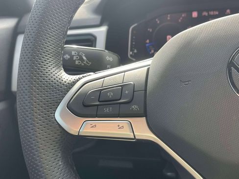 Used 2023 Volkswagen Atlas Cross Sport SEL R-Line image 20