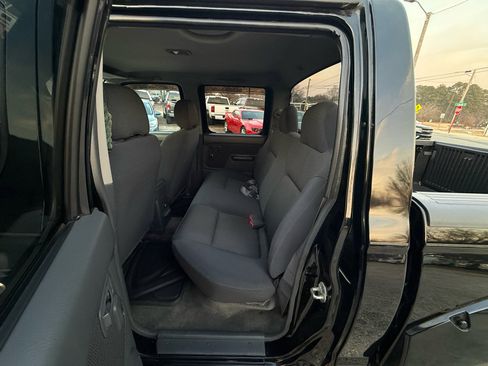 Used 2004 Nissan Frontier XE w/ (PWR) Pwr Pkg image 32