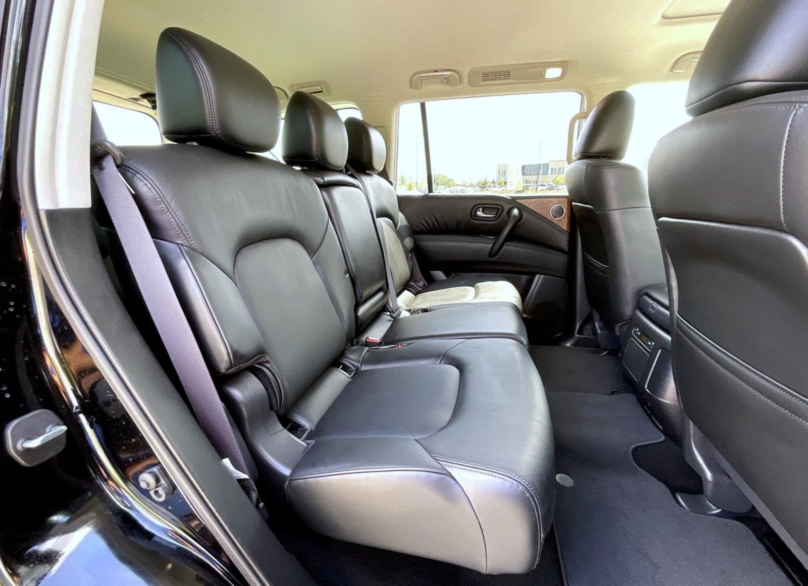 Used 2023 Nissan Armada SL w/ Cargo Package AWD/4WD image 19