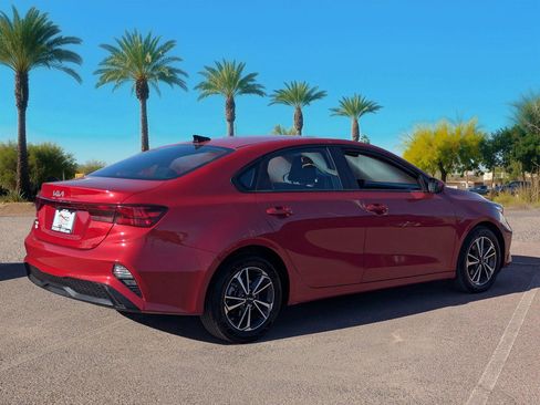 Used 2024 Kia Forte LXS image 7