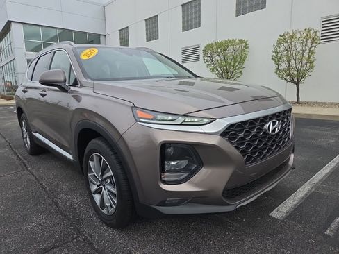 Used 2019 Hyundai Santa Fe SEL FWD image 4