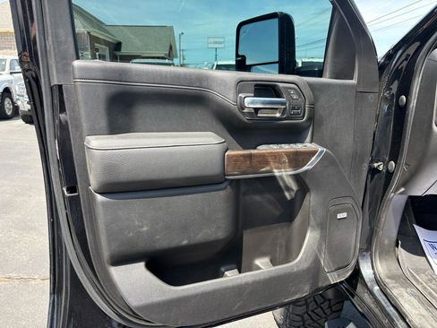 Used 2022 GMC Sierra 2500 Denali AWD/4WD image 10