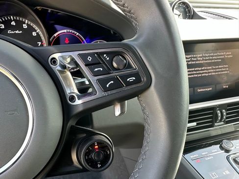 Certified 2023 Porsche Cayenne Turbo AWD/4WD image 20