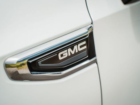 Used 2022 GMC Yukon XL SLT w/ SLT Premium Package AWD/4WD image 26