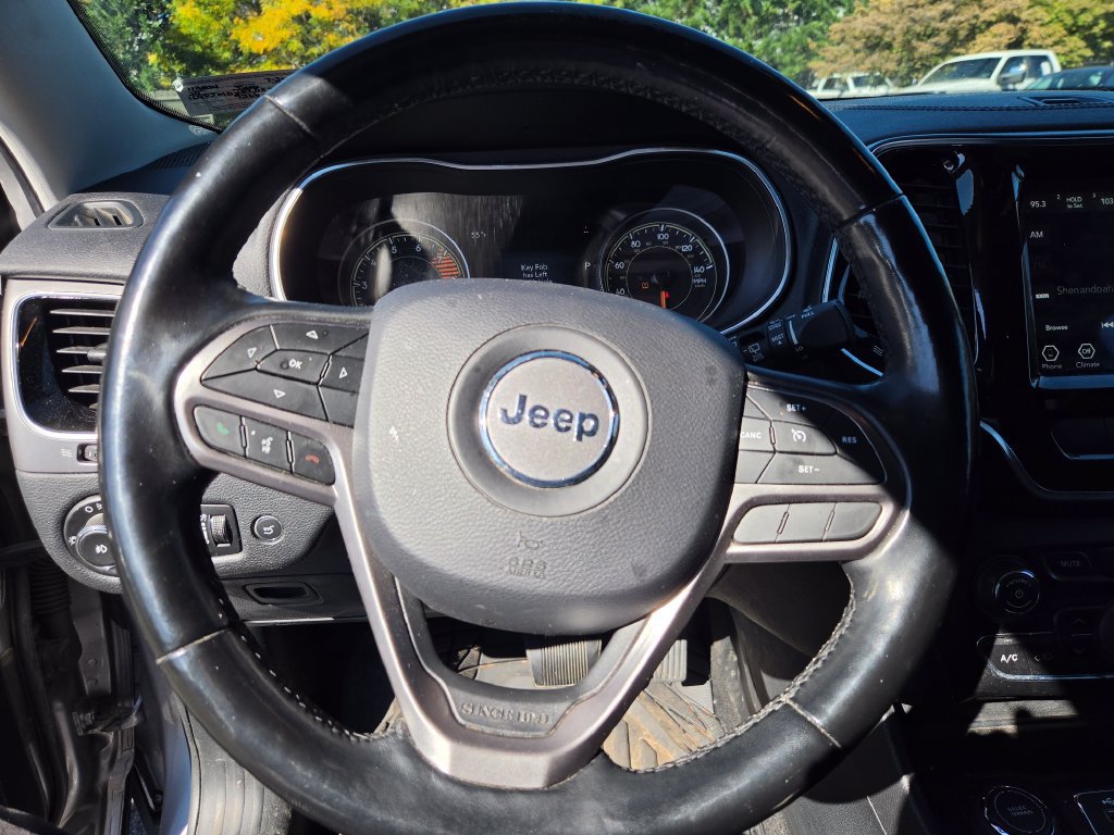 Used 2020 Jeep Cherokee Limited AWD/4WD image 13