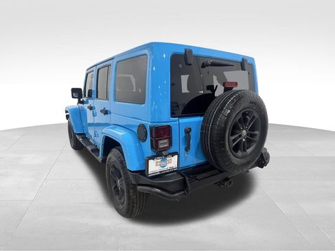 Used 2017 Jeep Wrangler Unlimited Sahara AWD/4WD image 33