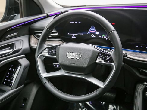 Certified 2025 Audi Q5 Premium w/ Premium Plus AWD/4WD image 16