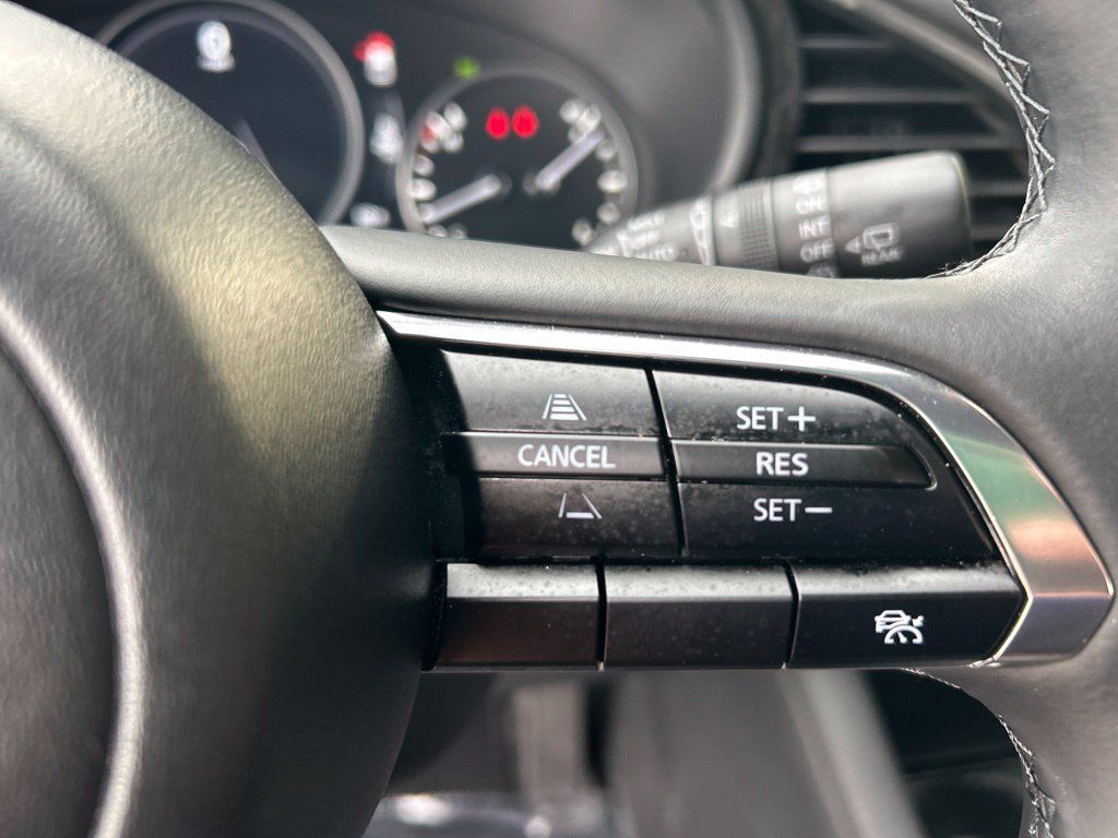 Used 2024 MAZDA MAZDA3 s FWD image 18