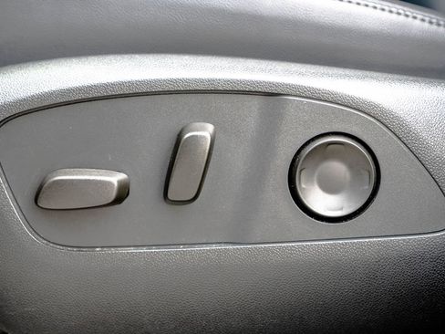 Certified 2024 GMC Acadia Elevation AWD/4WD image 19