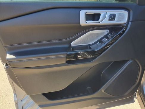 Used 2021 Ford Explorer ST w/ Equipment Group 401A AWD/4WD image 7