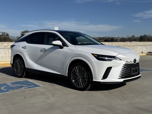 New 2026 Lexus RX 350 image 2