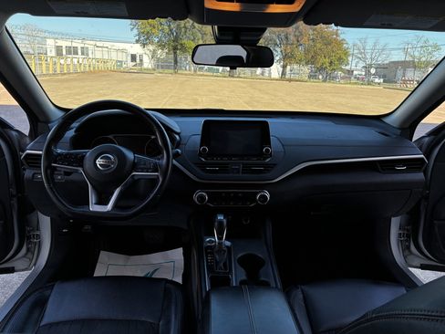 Used 2021 Nissan Altima 2.5 SR FWD image 21