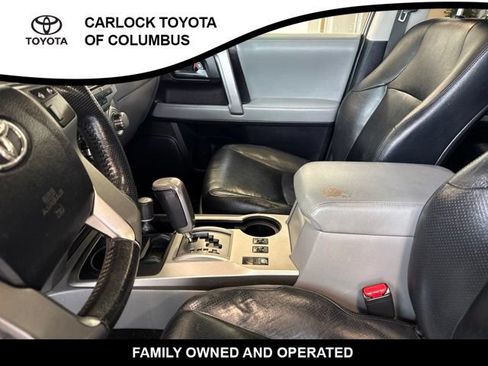 Used 2011 Toyota 4Runner SR5 w/ Premium Pkg w/Leather AWD/4WD image 13