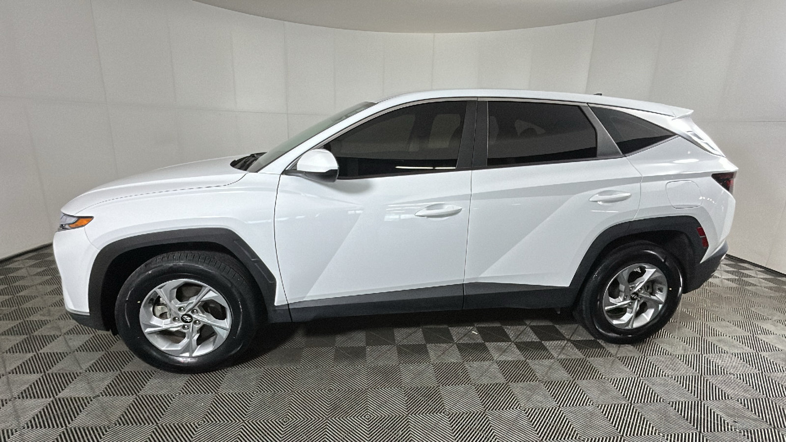 Certified 2024 Hyundai Tucson SE AWD/4WD image 7