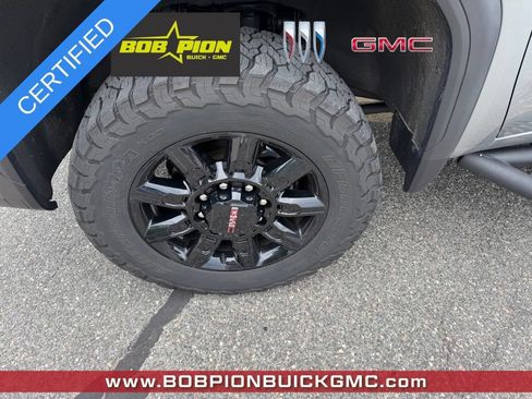 Used 2024 GMC Sierra 2500 AT4 w/ AT4 Preferred Package AWD/4WD image 3