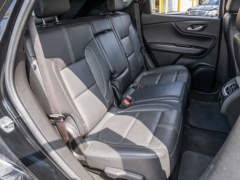 Used 2021 Chevrolet Blazer LT w/ Sound & Technology Package image 22